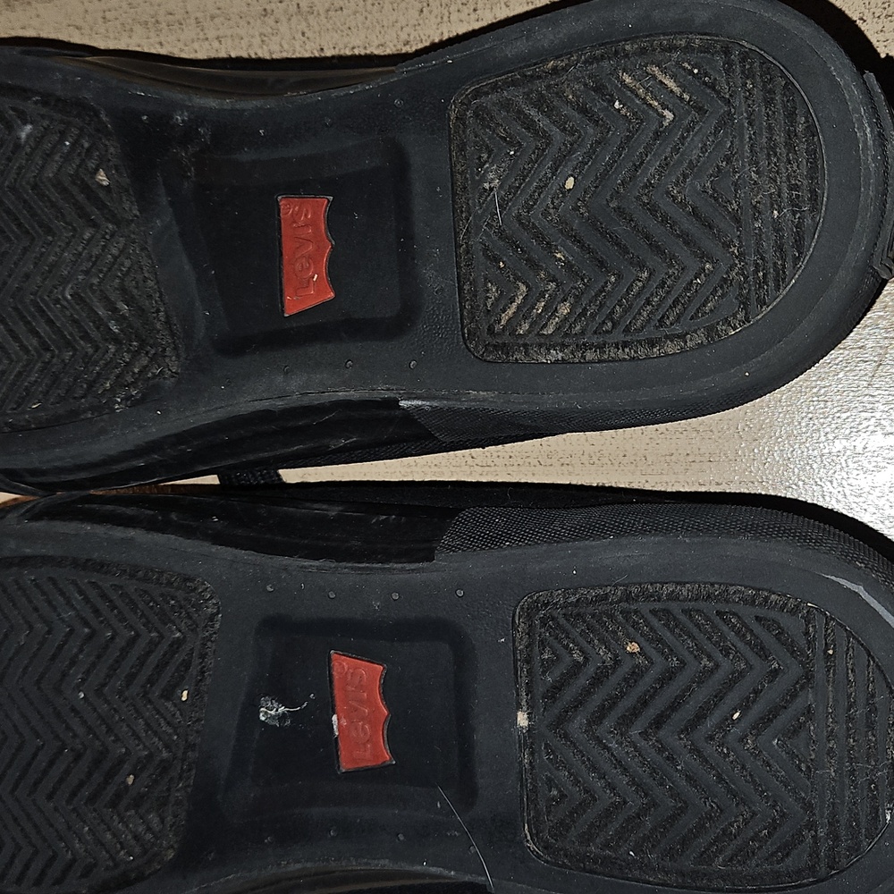 Shoes - Picture 4 of 7